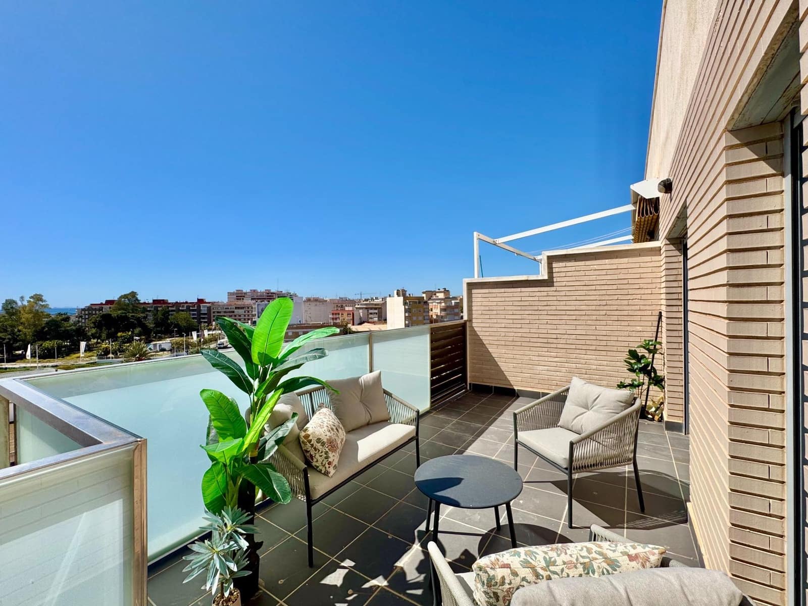 3 soverom Leilighet til salgs i Torrevieja med garasje - € 220 000 (Ref: 9762184)