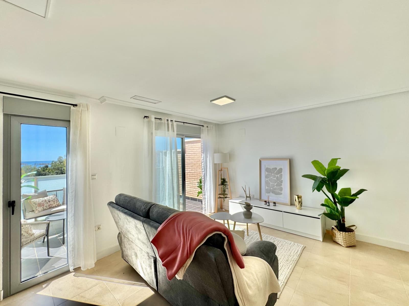 3 soverom Leilighet til salgs i Torrevieja med garasje - € 220 000 (Ref: 9762184)