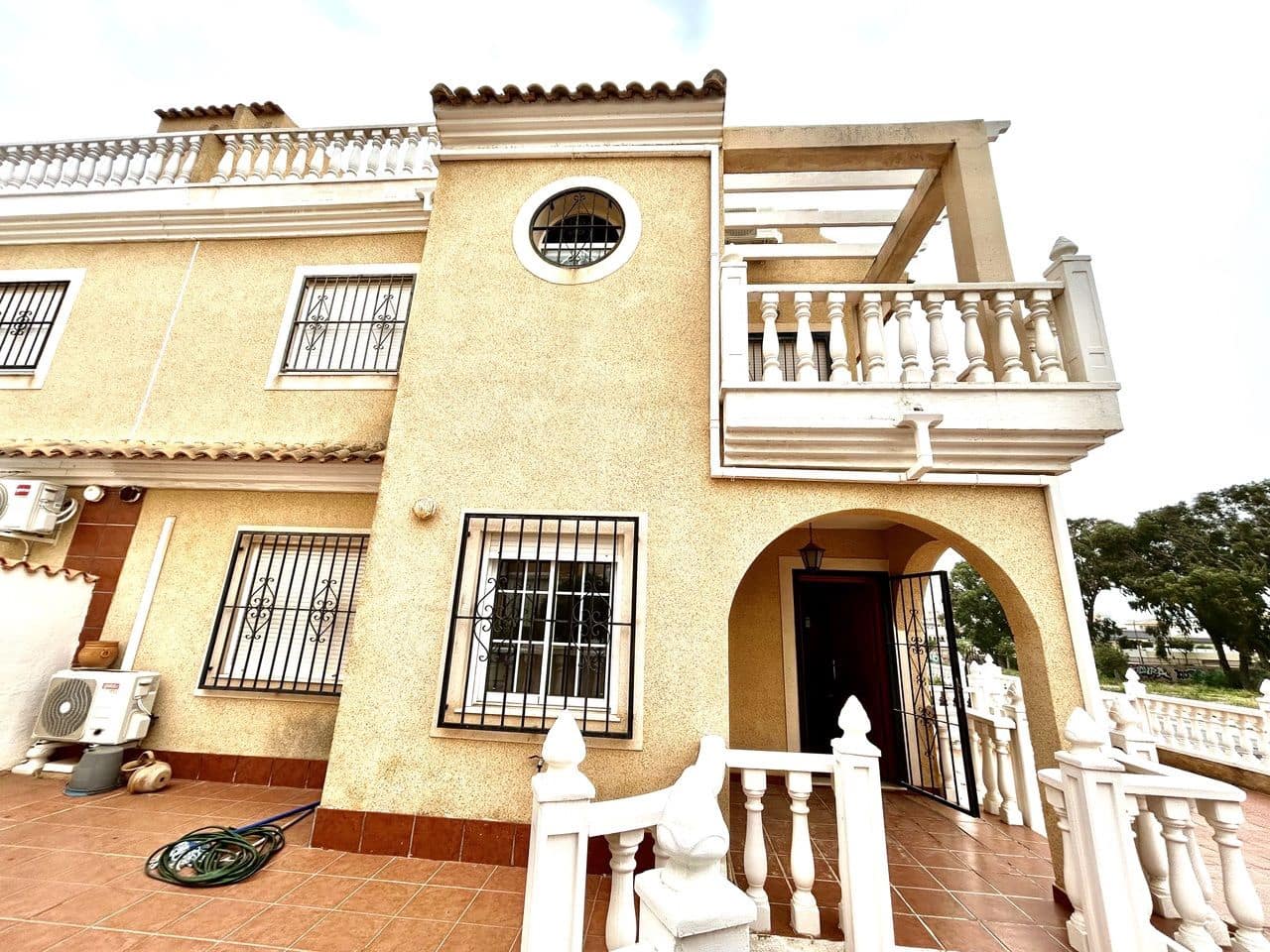 3 soverom Hus til salgs i Cabo Roig - € 220 000 (Ref: 9770847)