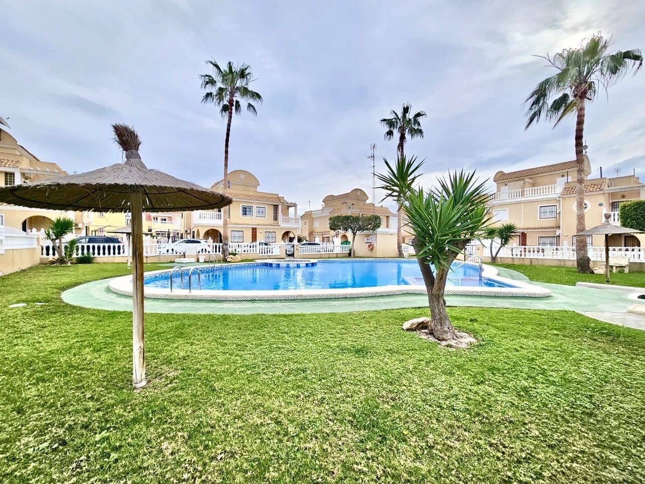 3 soverom Hus til salgs i Cabo Roig - € 220 000 (Ref: 9770847)