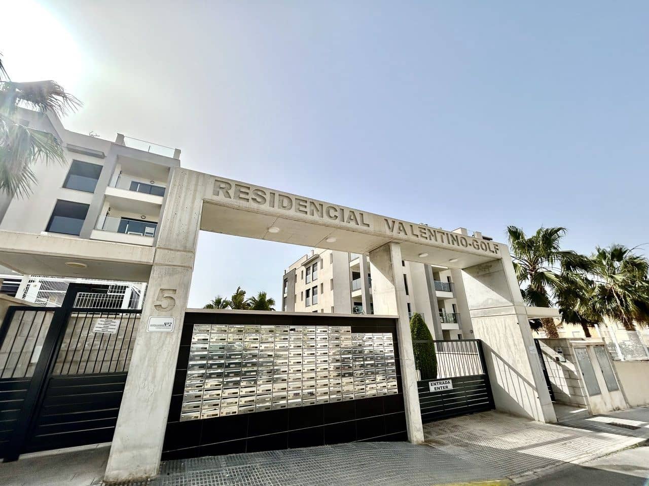 2 slaapkamer Appartement te koop in Villamartin met garage - € 229.500 (Ref: 9773303)