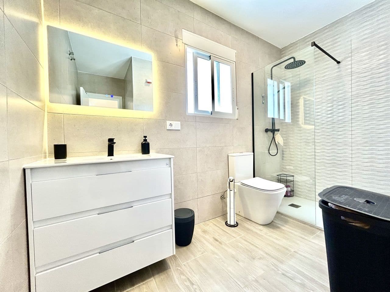 5 Zimmer Villa zu verkaufen in Villamartin - 459.000 € (Ref: 9778372)