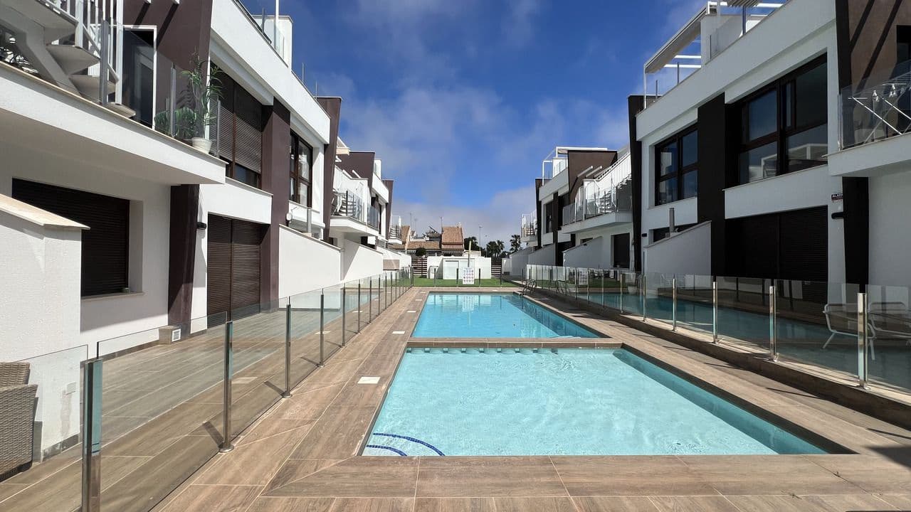 Apartamento de 2 habitaciones en Lo Pagan en venta - 234.000 € (Ref: 9787061)