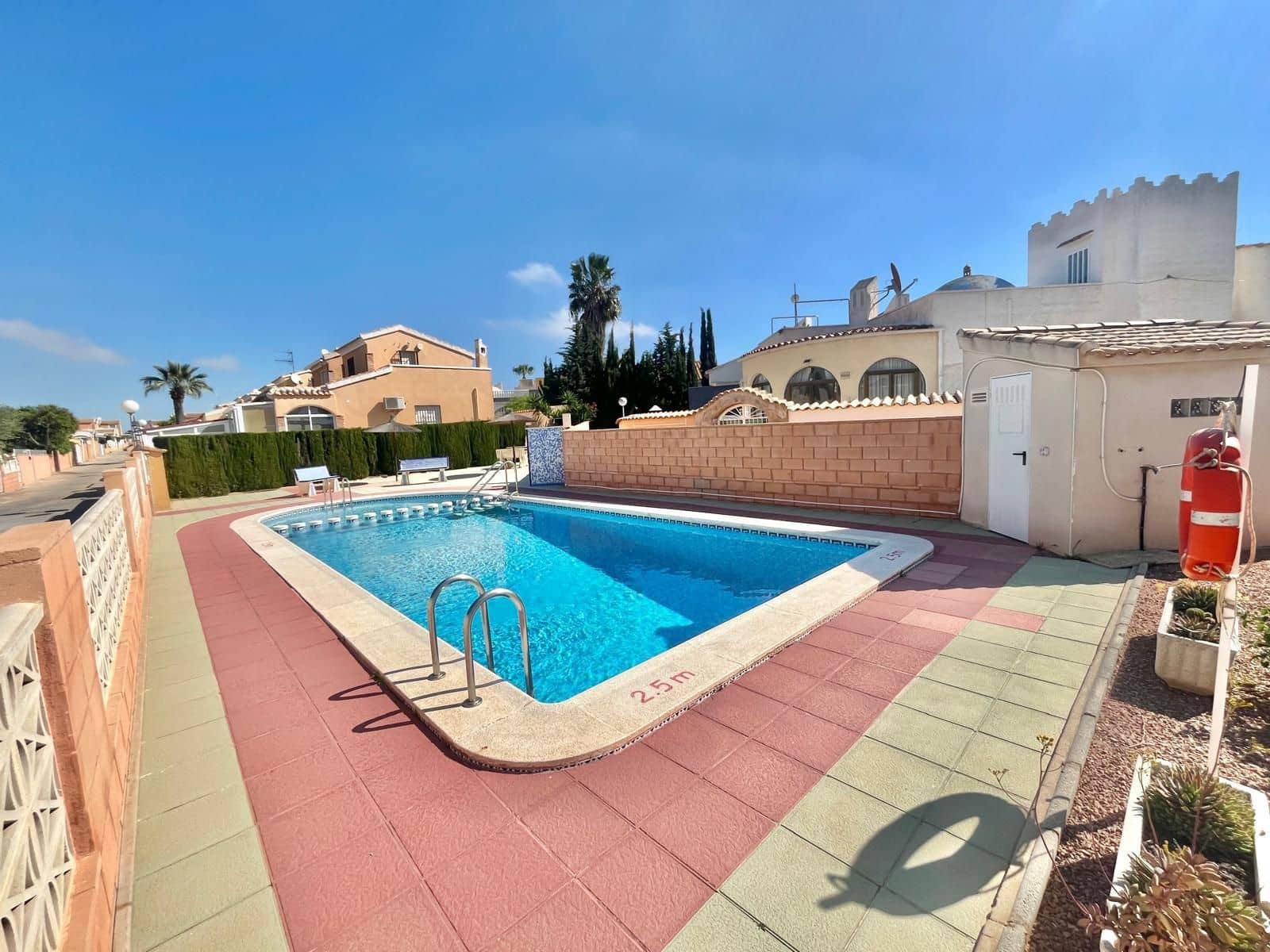 3 bedroom Villa for sale in Orihuela Costa with pool - € 285,000 (Ref: 9787065)