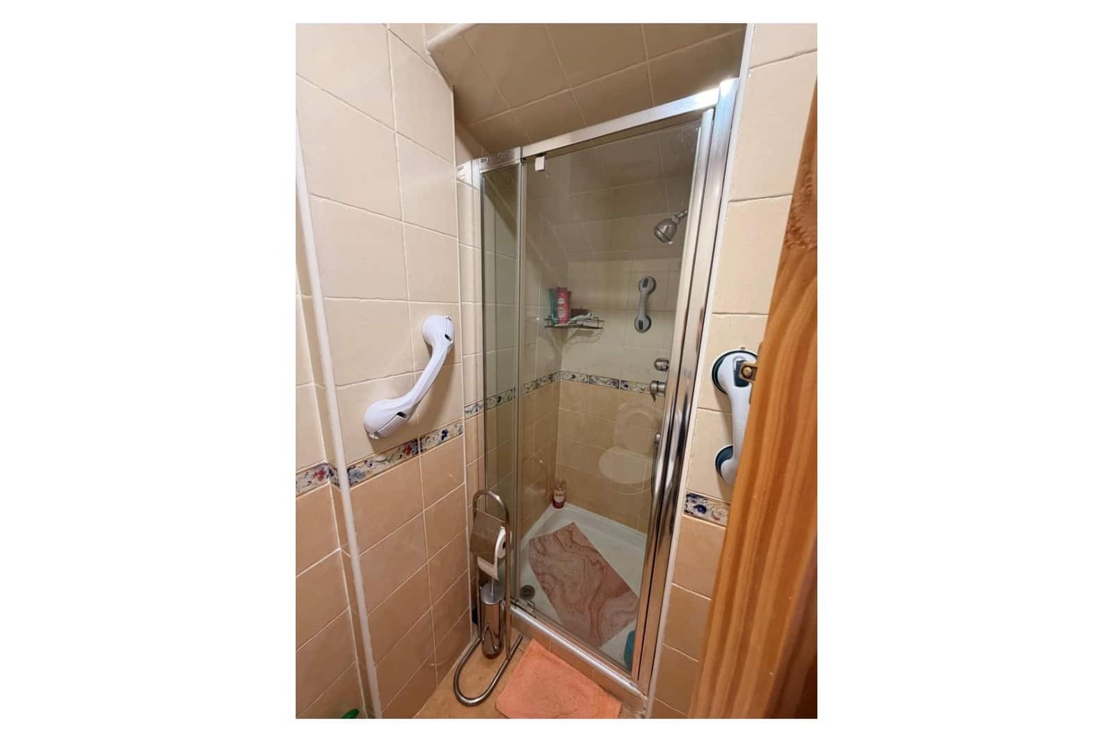 3 quarto Moradia em Banda para venda em Guardamar del Segura com piscina - 195 000 € (Ref: 9787067)