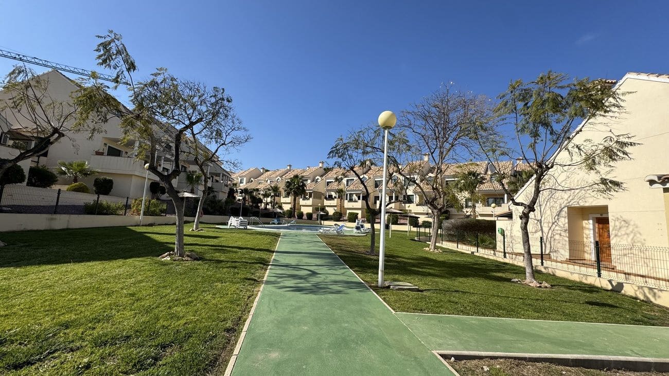 2 makuuhuone Huoneisto myytävänä paikassa Orihuela Costa mukana uima-altaan - 249 000 € (Ref: 9787070)