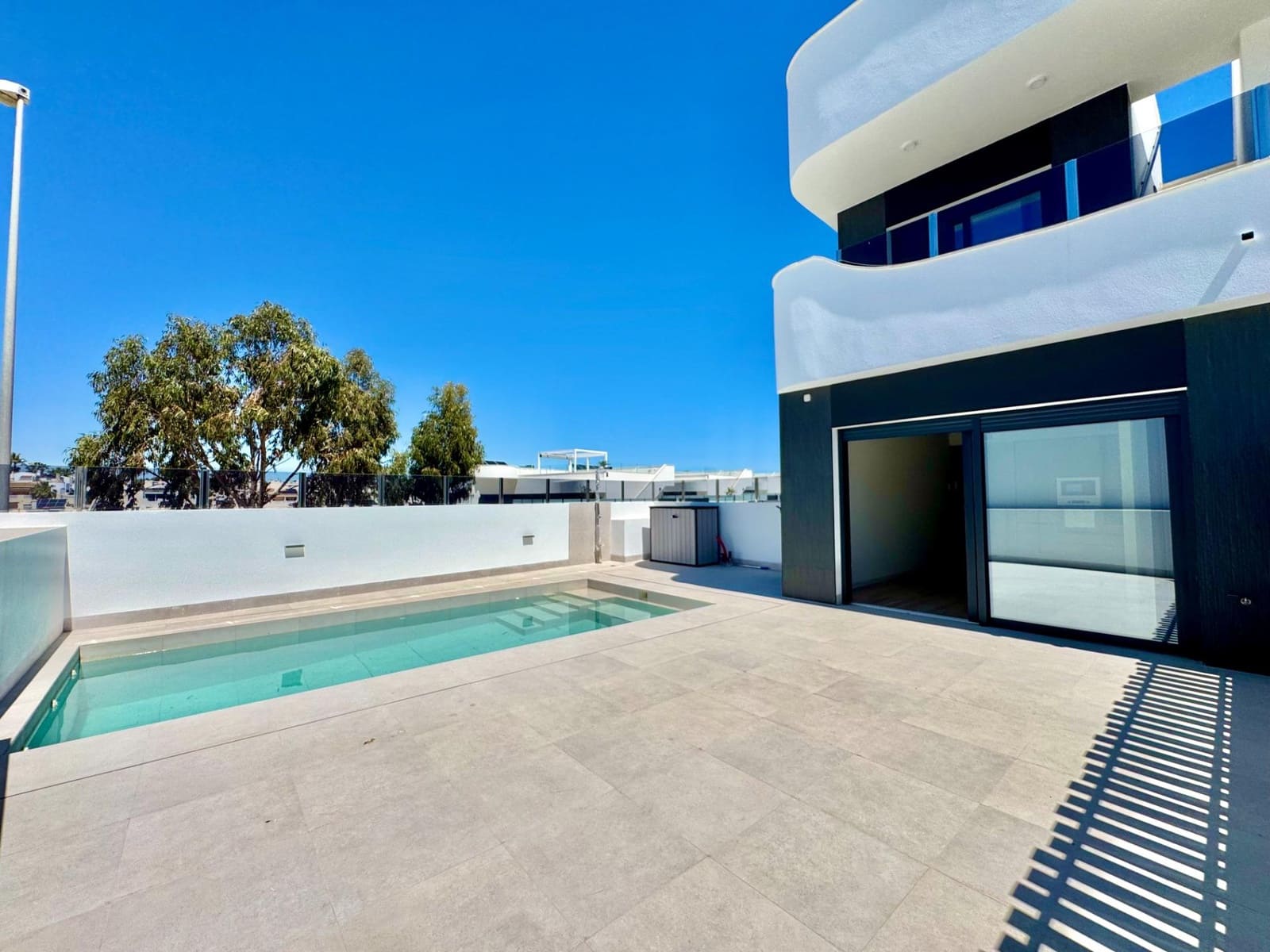 3 makuuhuone Huvila myytävänä paikassa Orihuela Costa mukana uima-altaan - 400 000 € (Ref: 9788579)