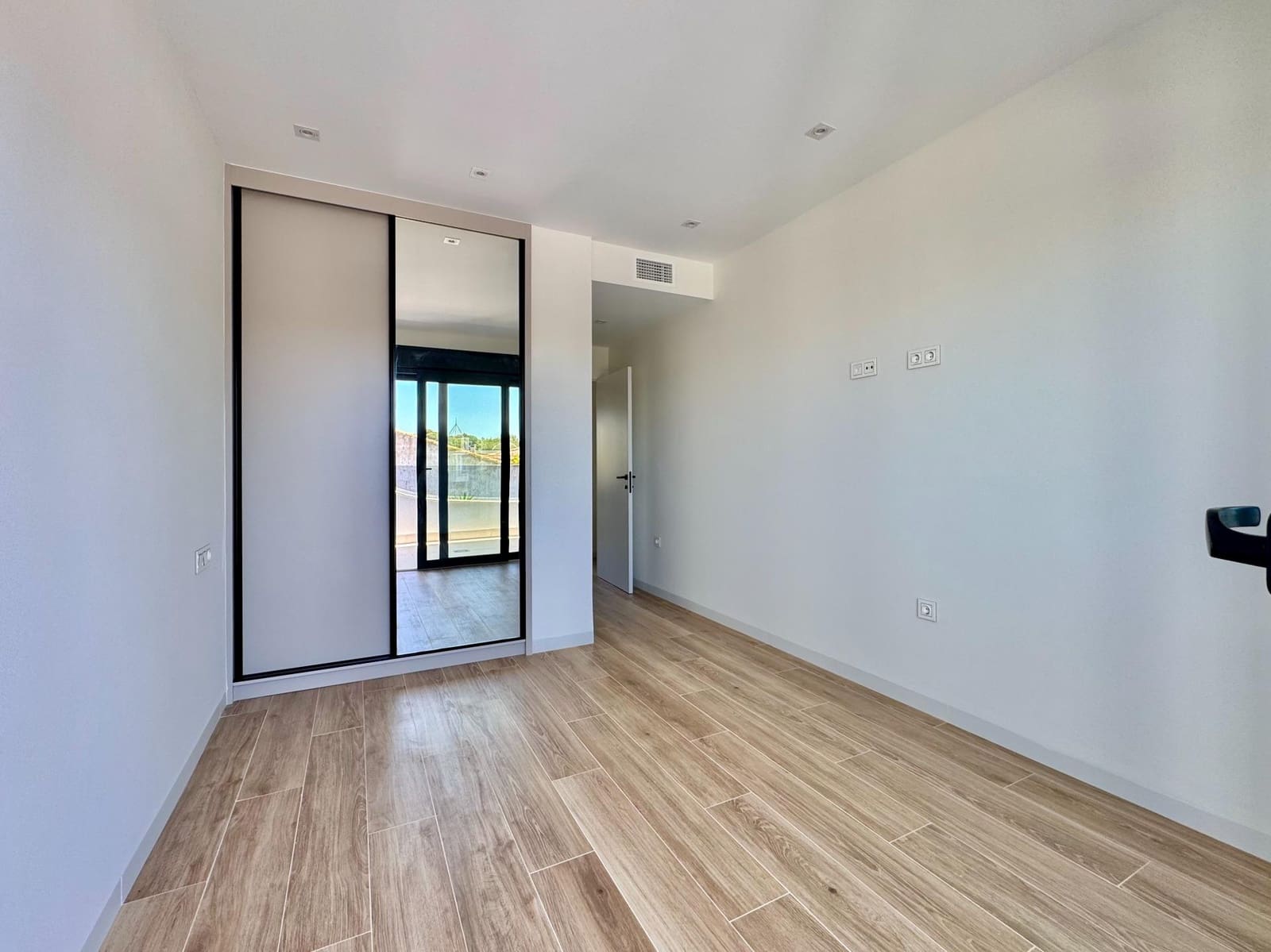 3 makuuhuone Huvila myytävänä paikassa Orihuela Costa mukana uima-altaan - 400 000 € (Ref: 9788579)