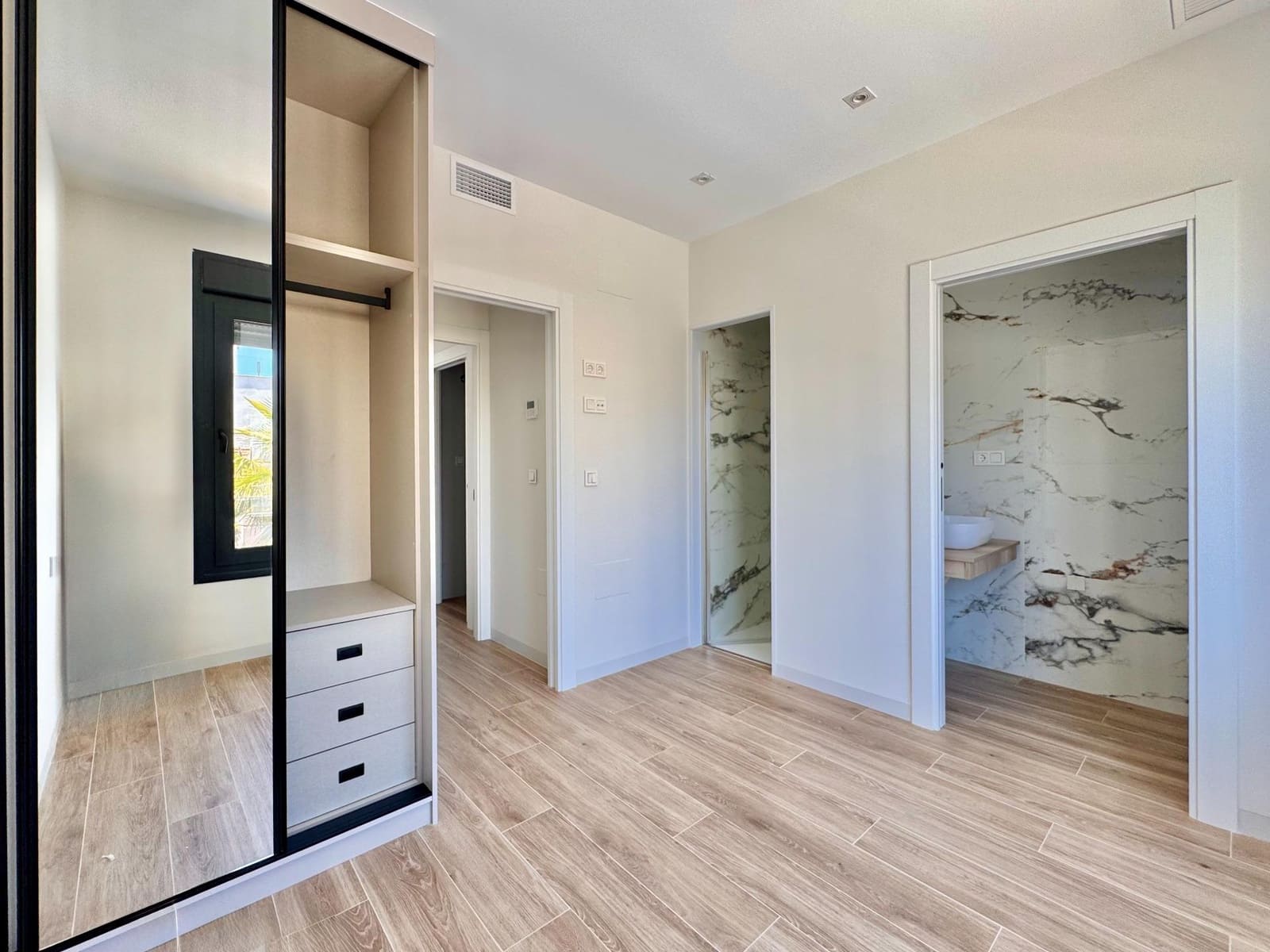 3 makuuhuone Huvila myytävänä paikassa Orihuela Costa mukana uima-altaan - 400 000 € (Ref: 9788579)