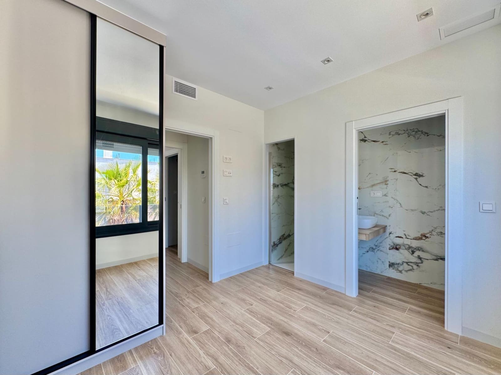 3 makuuhuone Huvila myytävänä paikassa Orihuela Costa mukana uima-altaan - 400 000 € (Ref: 9788579)