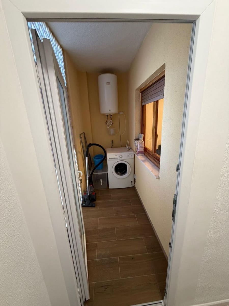 2 quarto Apartamento para venda em Torrevieja com piscina - 179 000 € (Ref: 9788605)