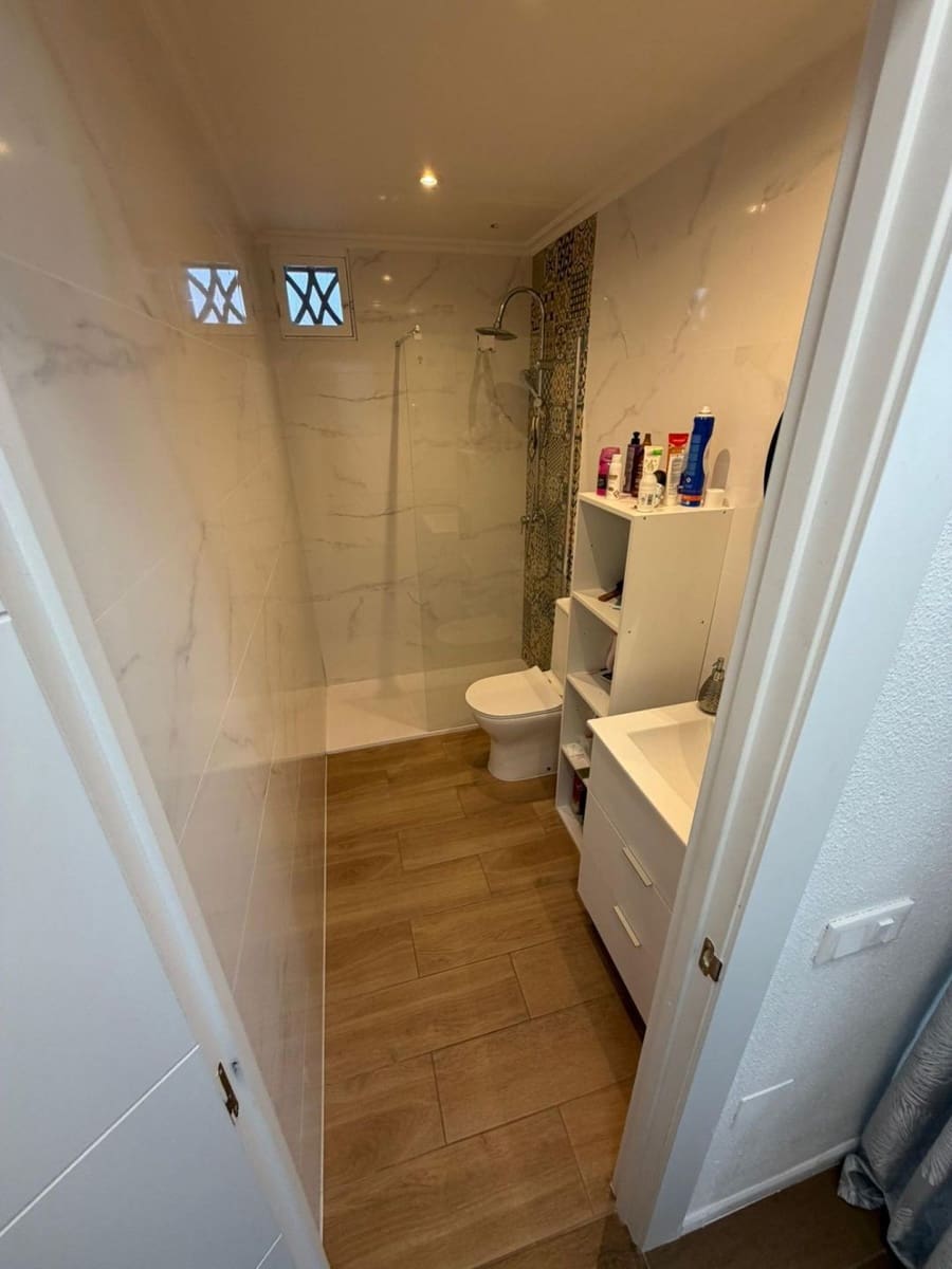 2 quarto Apartamento para venda em Torrevieja com piscina - 179 000 € (Ref: 9788605)