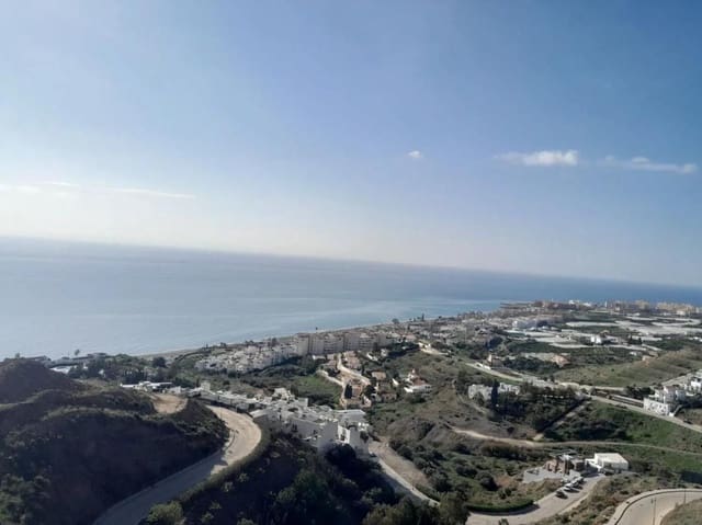 2 makuuhuone Rivitalo myytävänä paikassa El Peñoncillo, Torrox mukana uima-altaan 
autotalli - 384 000 € (Ref: 9788631)