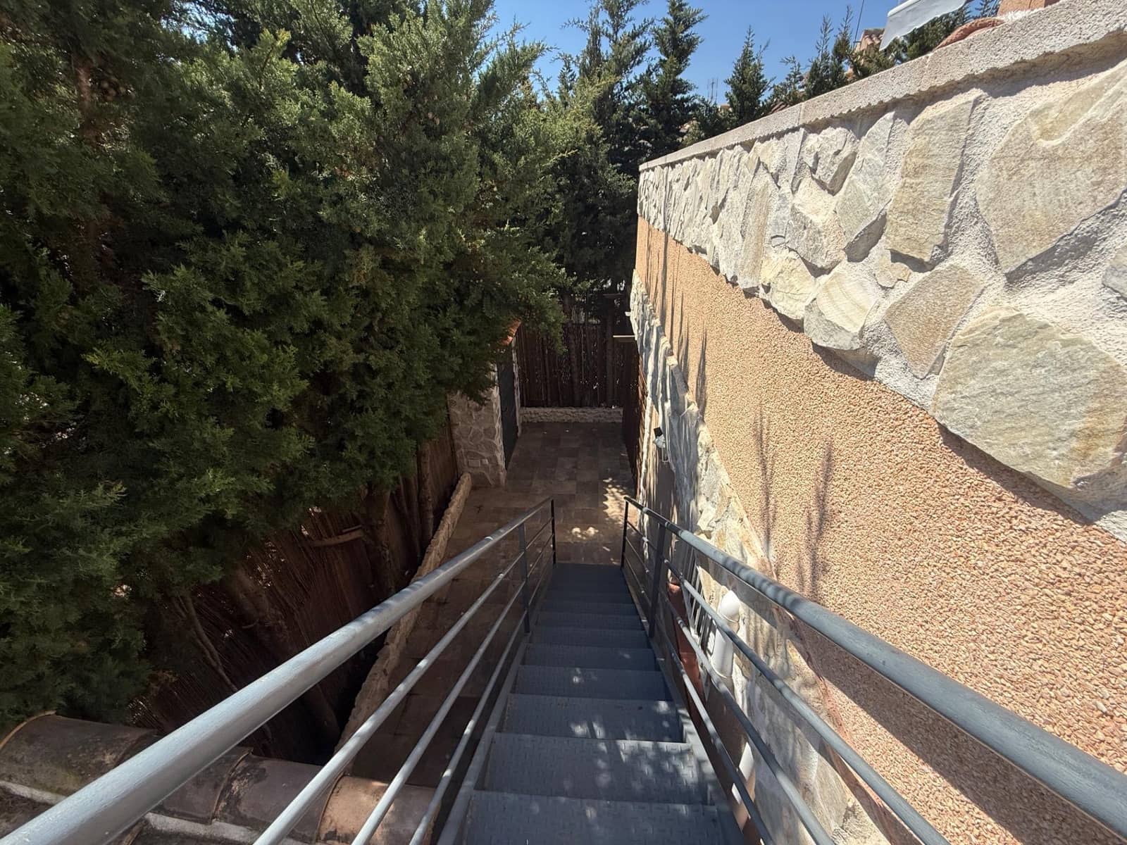 3 soveværelse Byhus til salg i Torrevieja med swimmingpool - € 230.000 (Ref: 9788687)