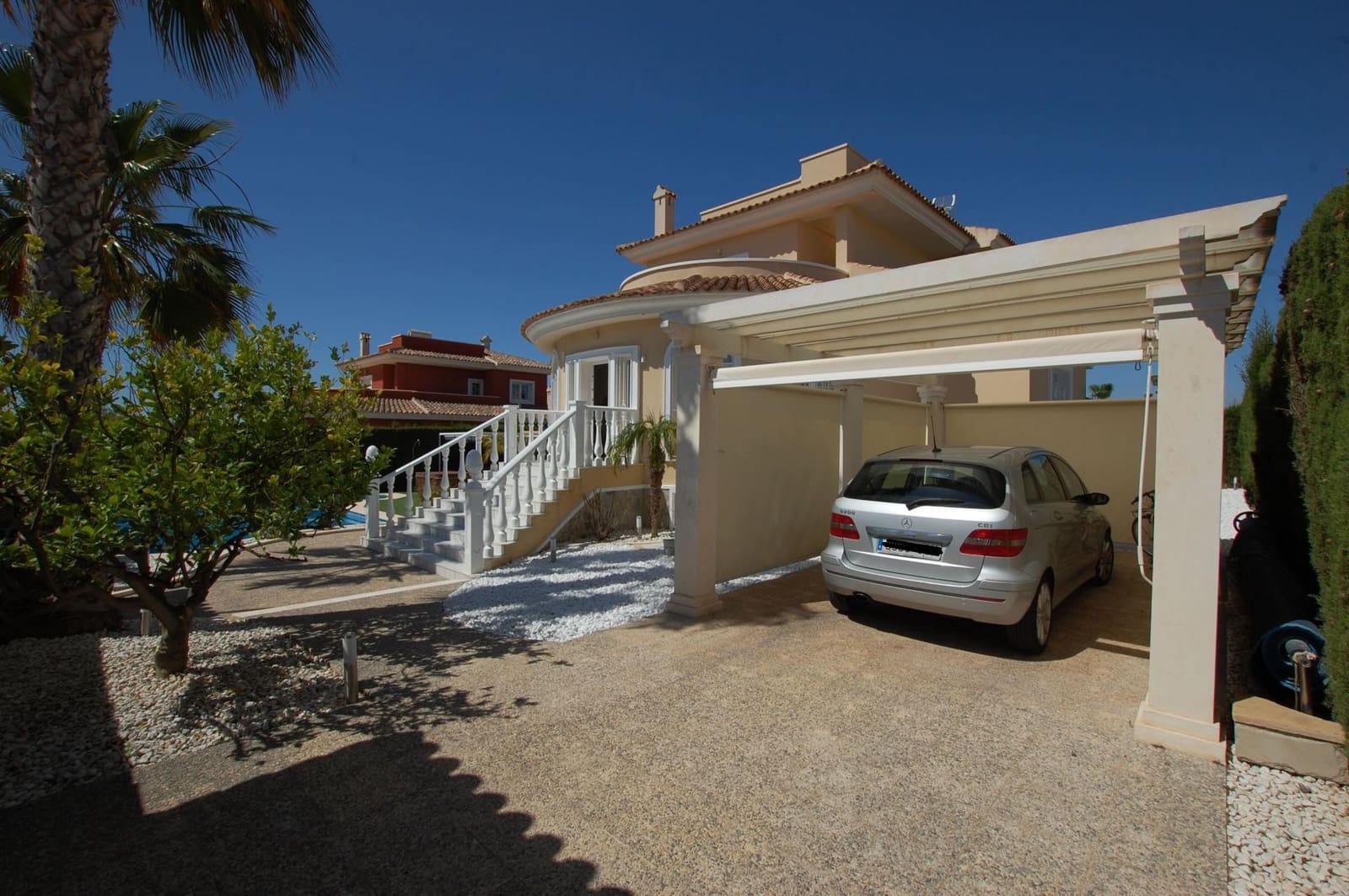 5 bedroom Villa for sale in Rojales - € 850,000 (Ref: 9791278)
