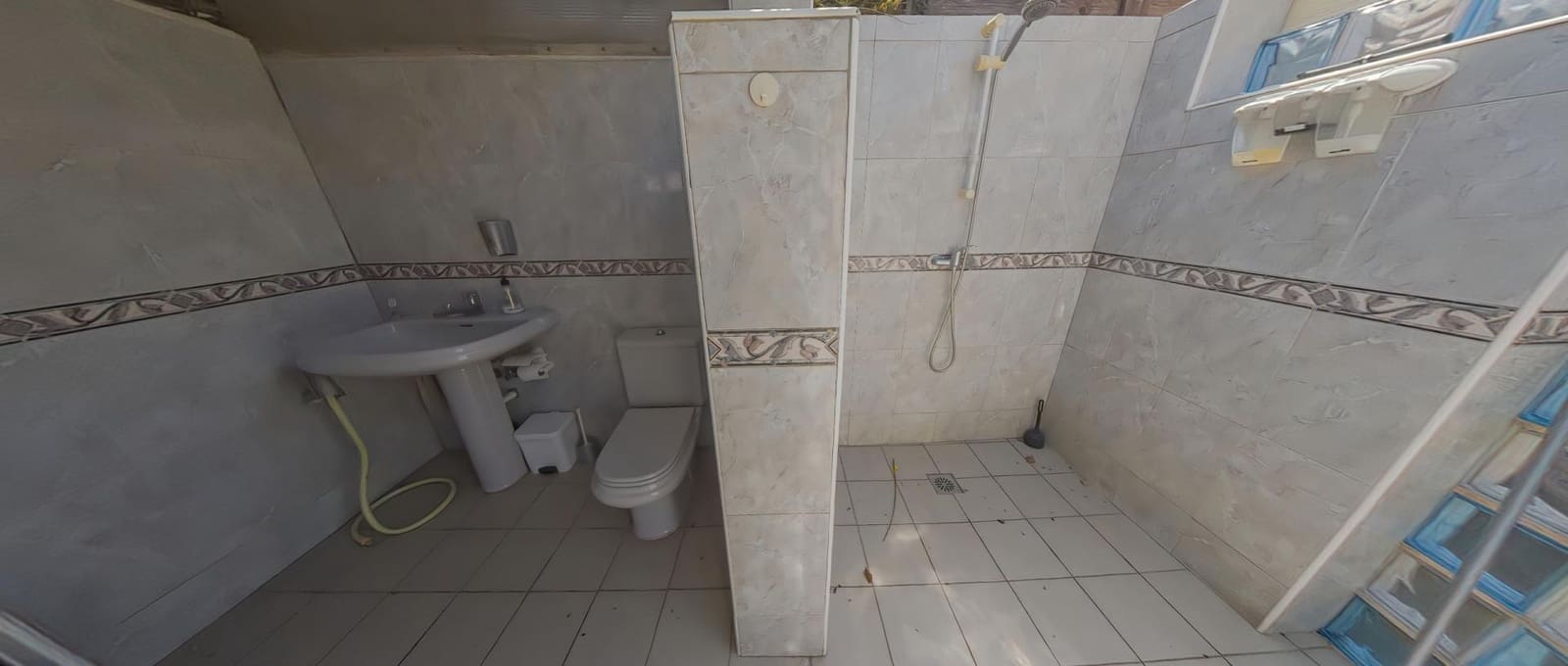 3 sypialnia Willa na sprzedaż w Torrevieja z garażem - 675 000 € (Ref: 9791279)