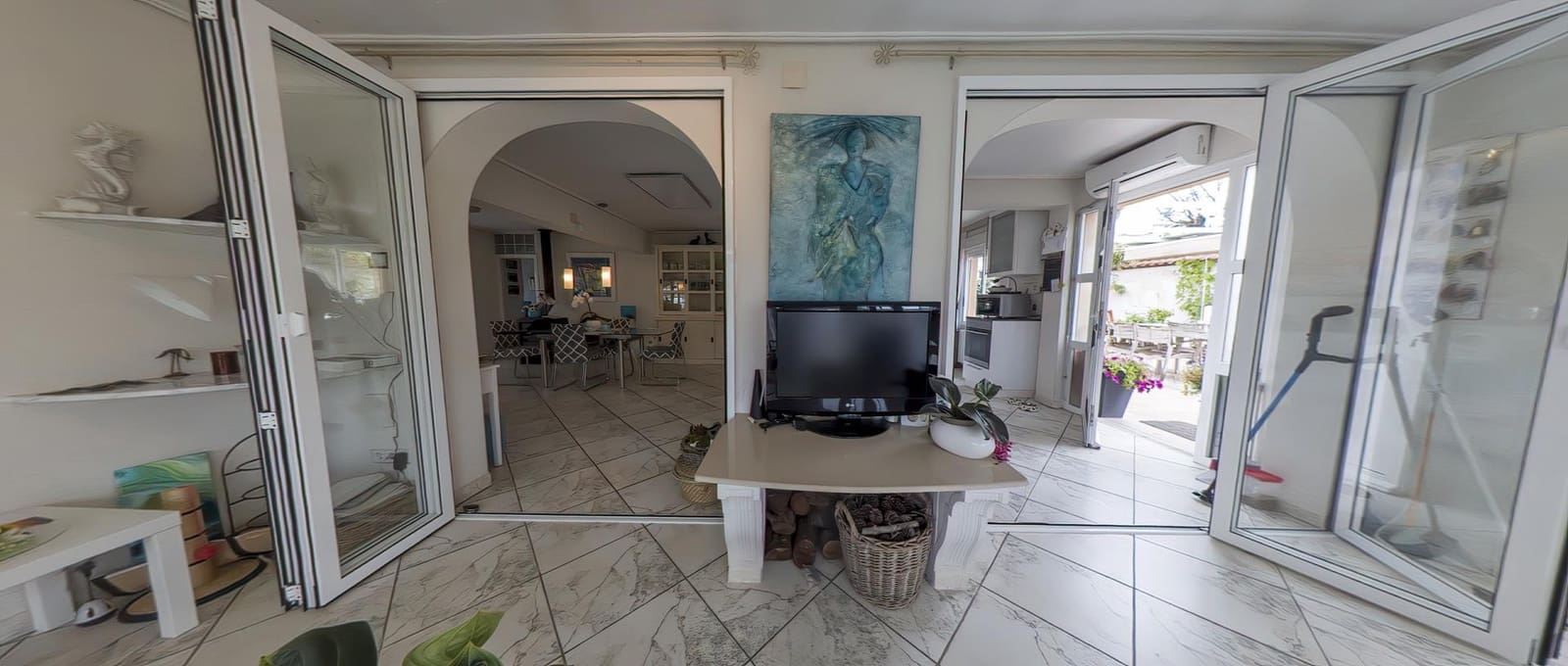 3 sypialnia Willa na sprzedaż w Torrevieja z garażem - 675 000 € (Ref: 9791279)