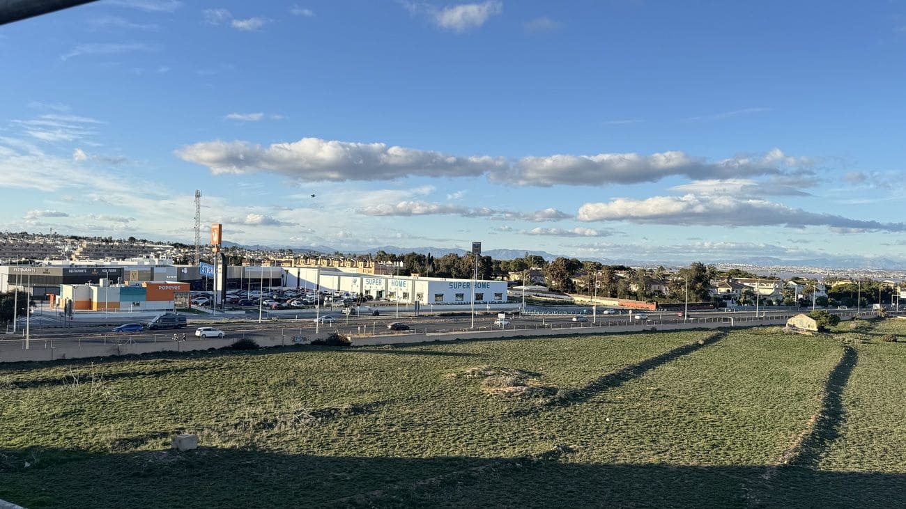 2 soverom Penthouse til salgs i Orihuela Costa med svømmebasseng - € 248 995 (Ref: 9794915)