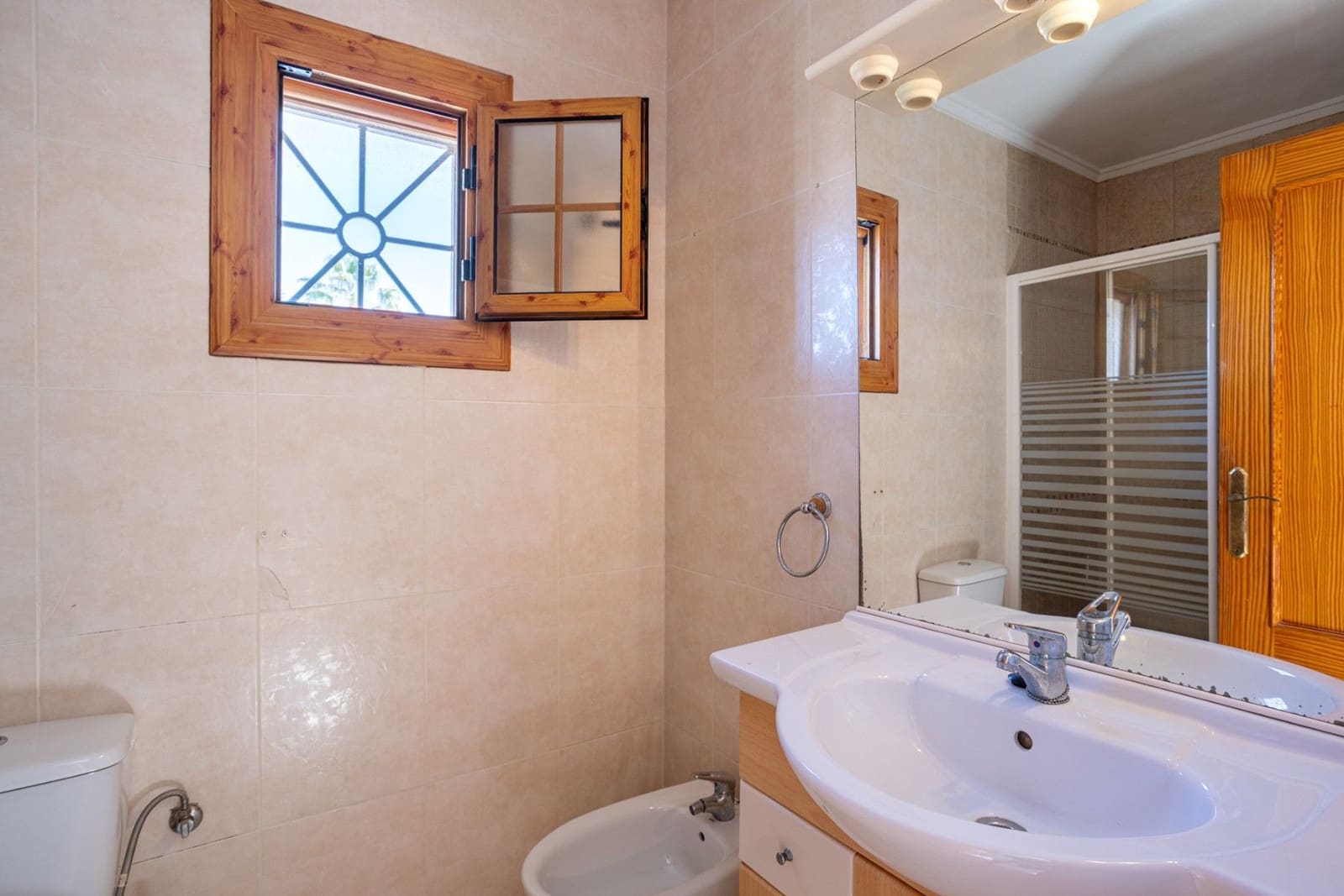 5 quarto Moradia para venda em Benijofar com piscina garagem - 449 900 € (Ref: 9797355)