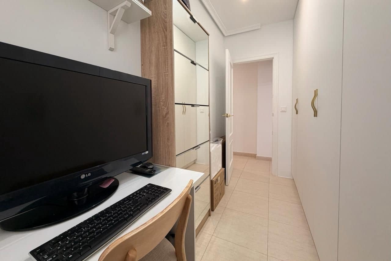 3 soveværelse Lejlighed til salg i Torrevieja - € 190.000 (Ref: 9797358)