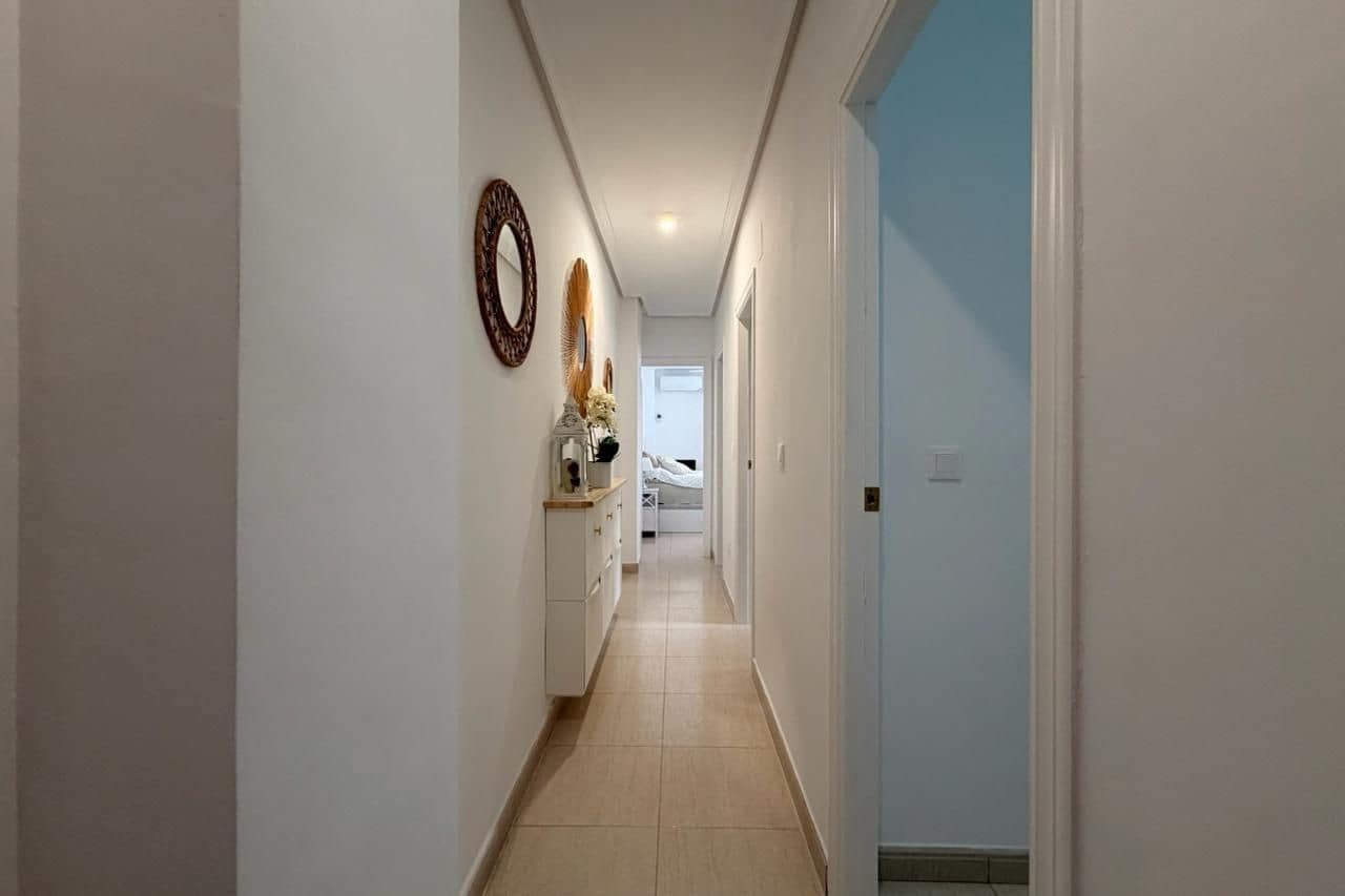 3 soveværelse Lejlighed til salg i Torrevieja - € 190.000 (Ref: 9797358)
