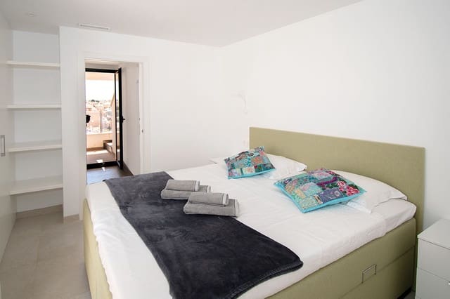 3 makuuhuone Paritalo myytävänä paikassa Orihuela Costa, Orihuela - 377 000 € (Ref: 9797372)