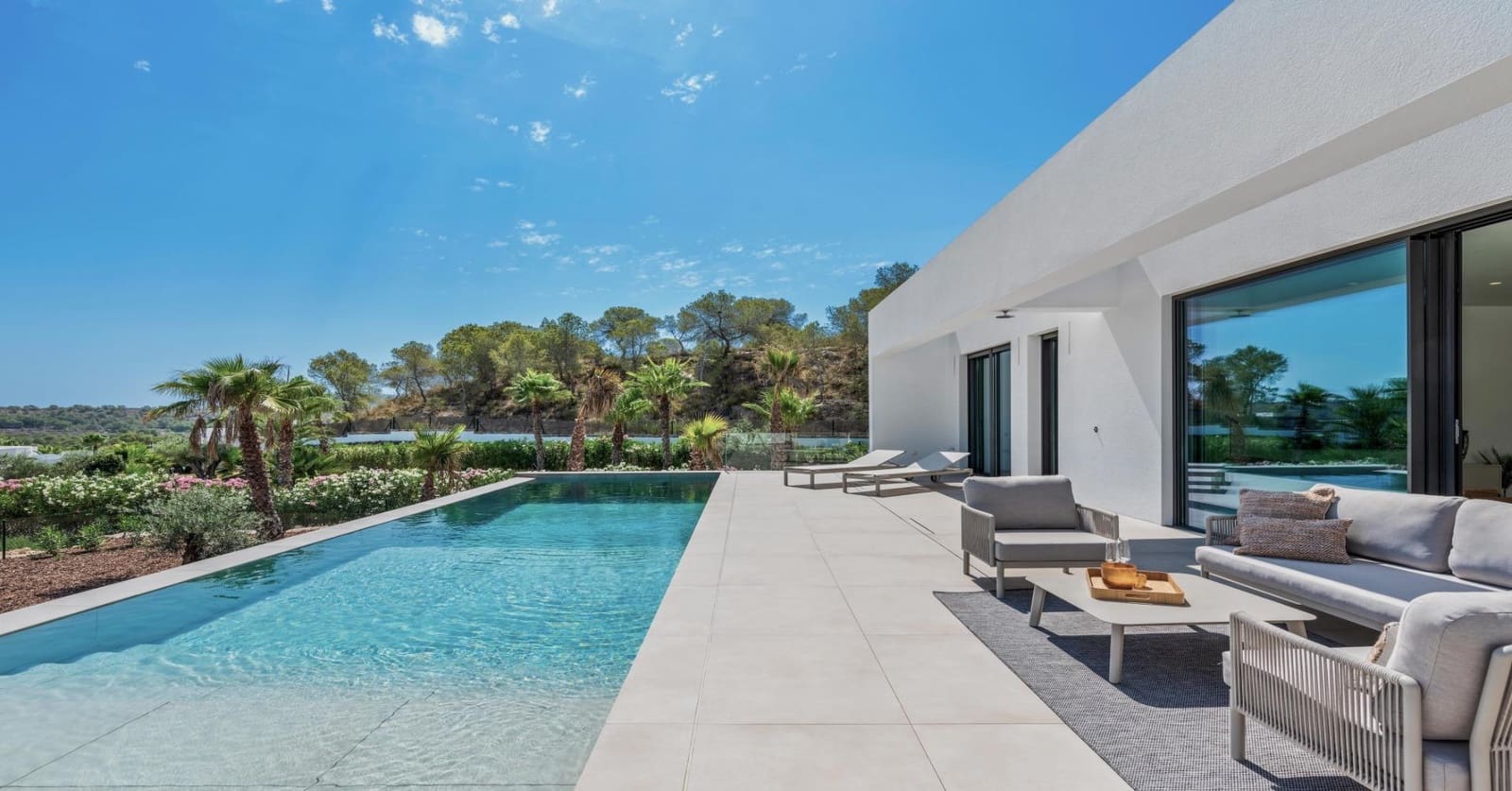 4 quarto Moradia para venda em Las Colinas Golf com garagem - 1 700 000 € (Ref: 9799511)