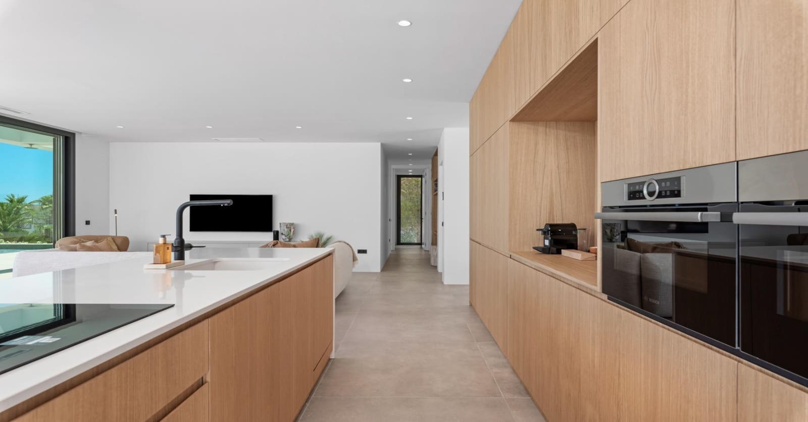 4 quarto Moradia para venda em Las Colinas Golf com garagem - 1 700 000 € (Ref: 9799511)