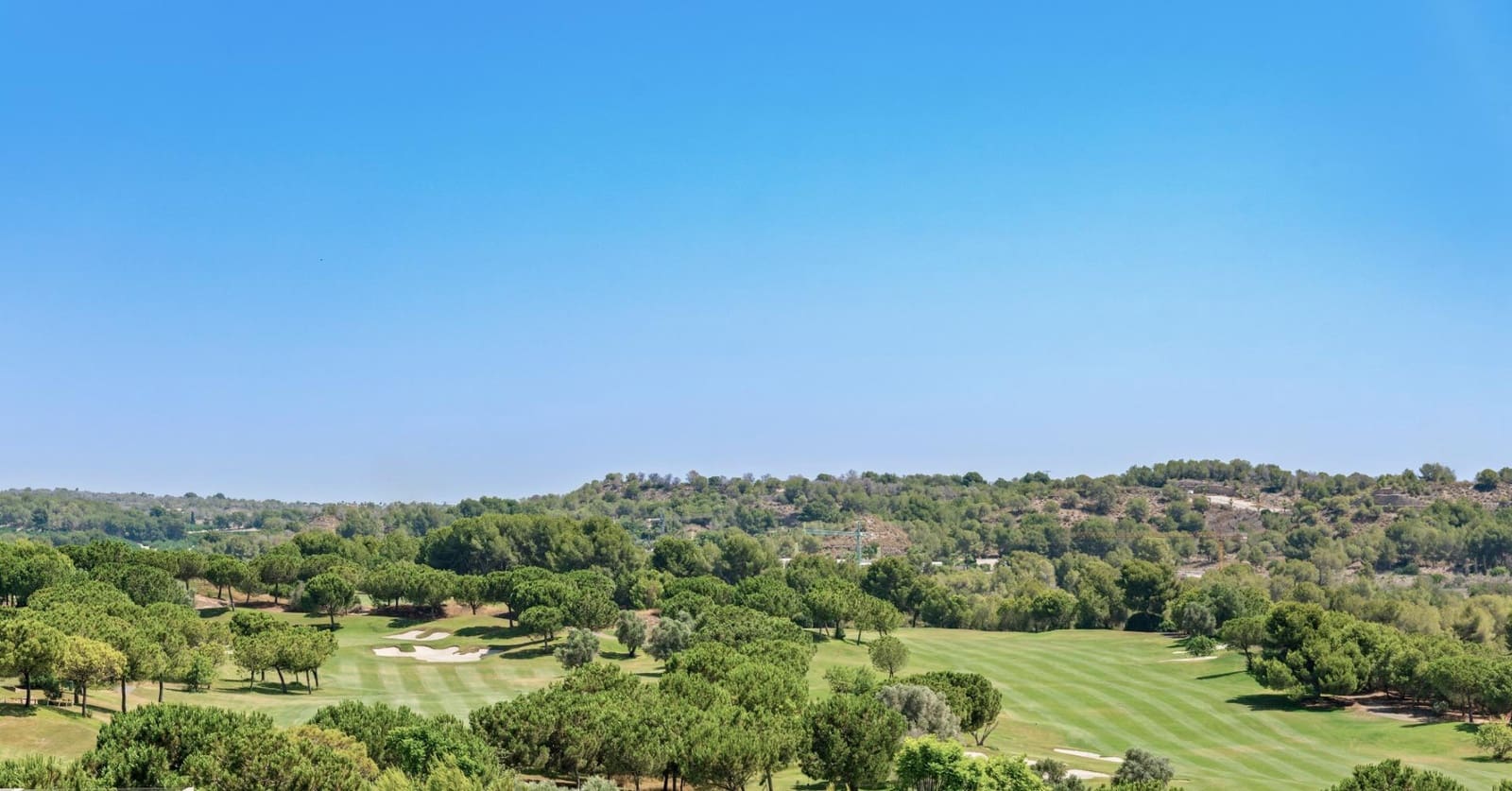 4 quarto Moradia para venda em Las Colinas Golf com garagem - 1 700 000 € (Ref: 9799511)