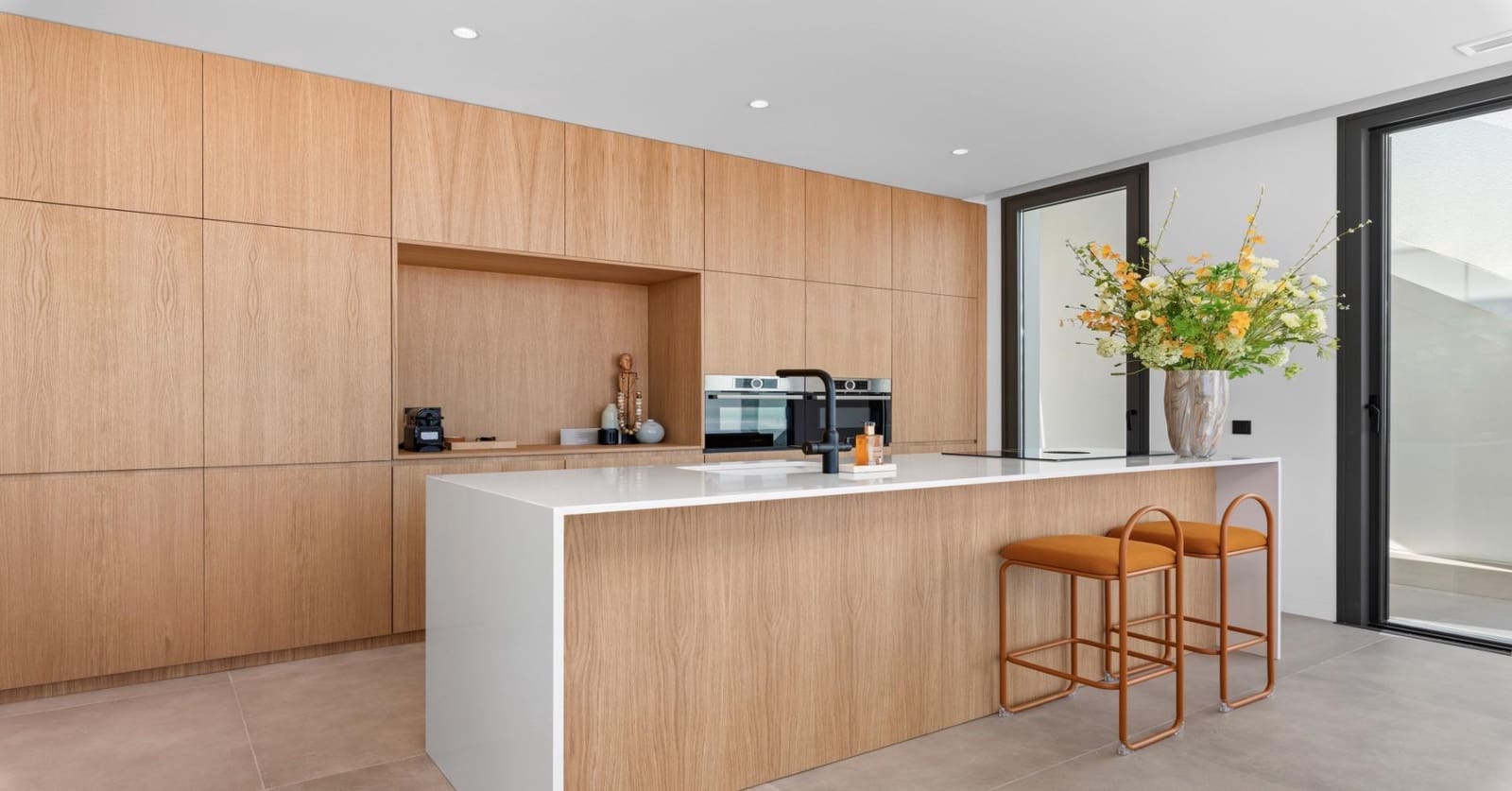 4 quarto Moradia para venda em Las Colinas Golf com garagem - 1 700 000 € (Ref: 9799511)