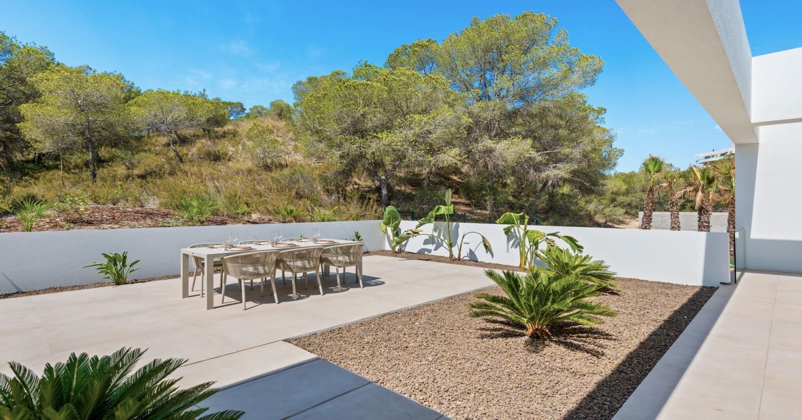 4 quarto Moradia para venda em Las Colinas Golf com garagem - 1 700 000 € (Ref: 9799511)