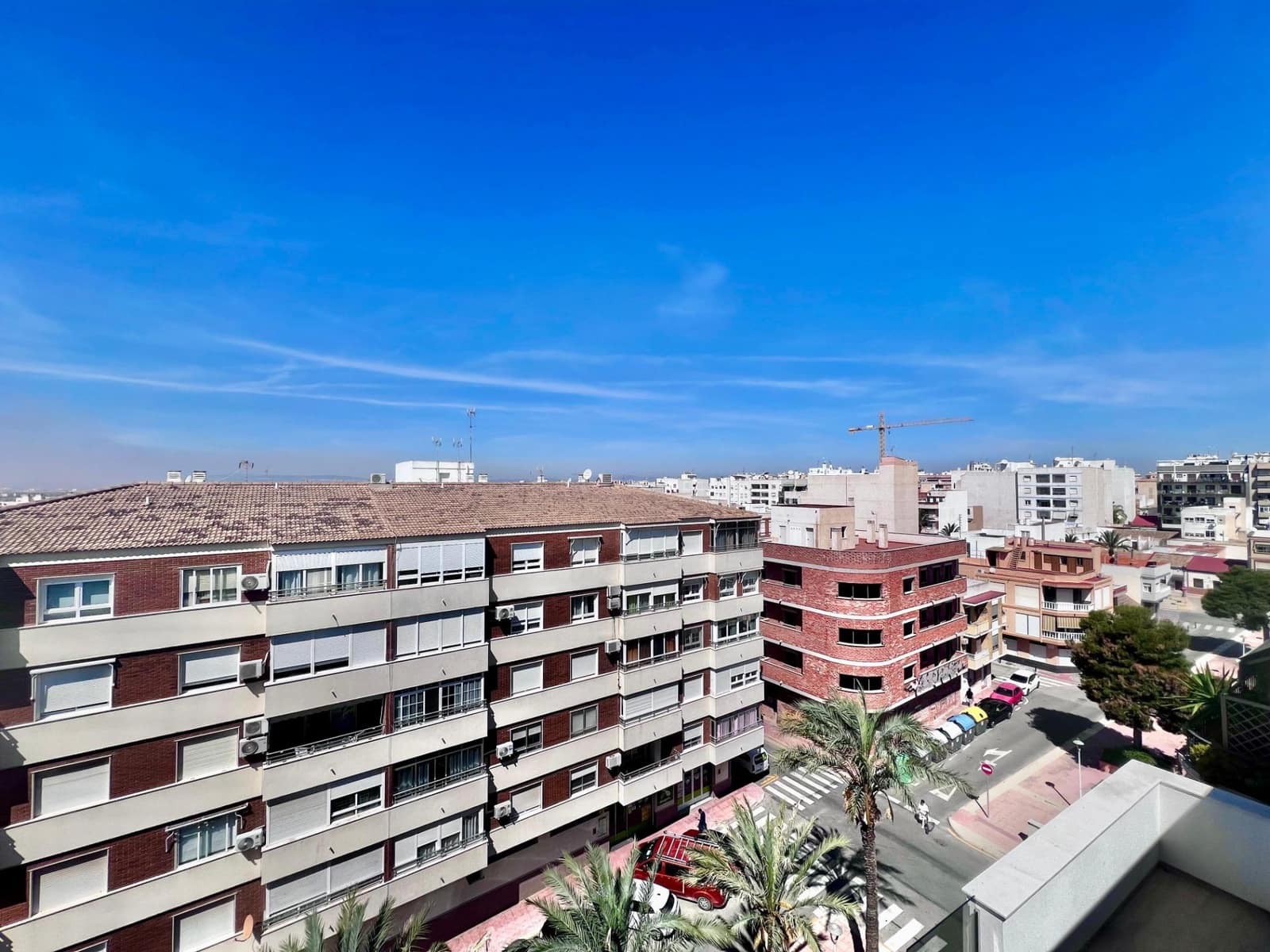 2 slaapkamer Appartement te koop in Torrevieja met zwembad - € 239.000 (Ref: 9799519)