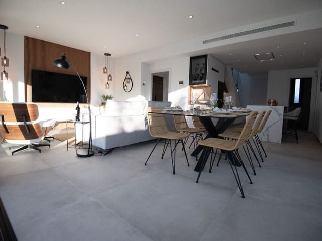 3 Zimmer Reihenhaus zu verkaufen in Santiago de la Ribera, San Javier mit Pool Garage - 595.000 € (Ref: 9799552)