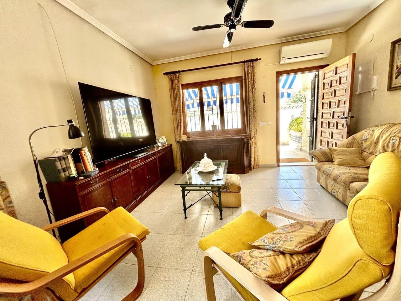 3 soveværelse Villa til salg i La Zenia med garage - € 630.000 (Ref: 9801348)