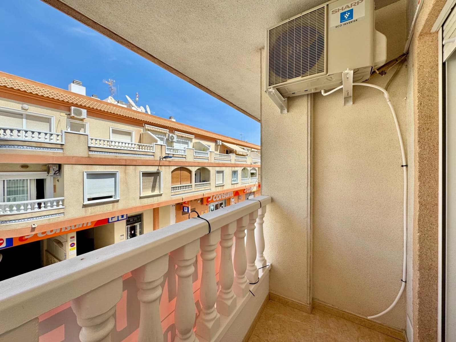 2 slaapkamer Appartement te koop in Torrevieja - € 137.500 (Ref: 9804597)