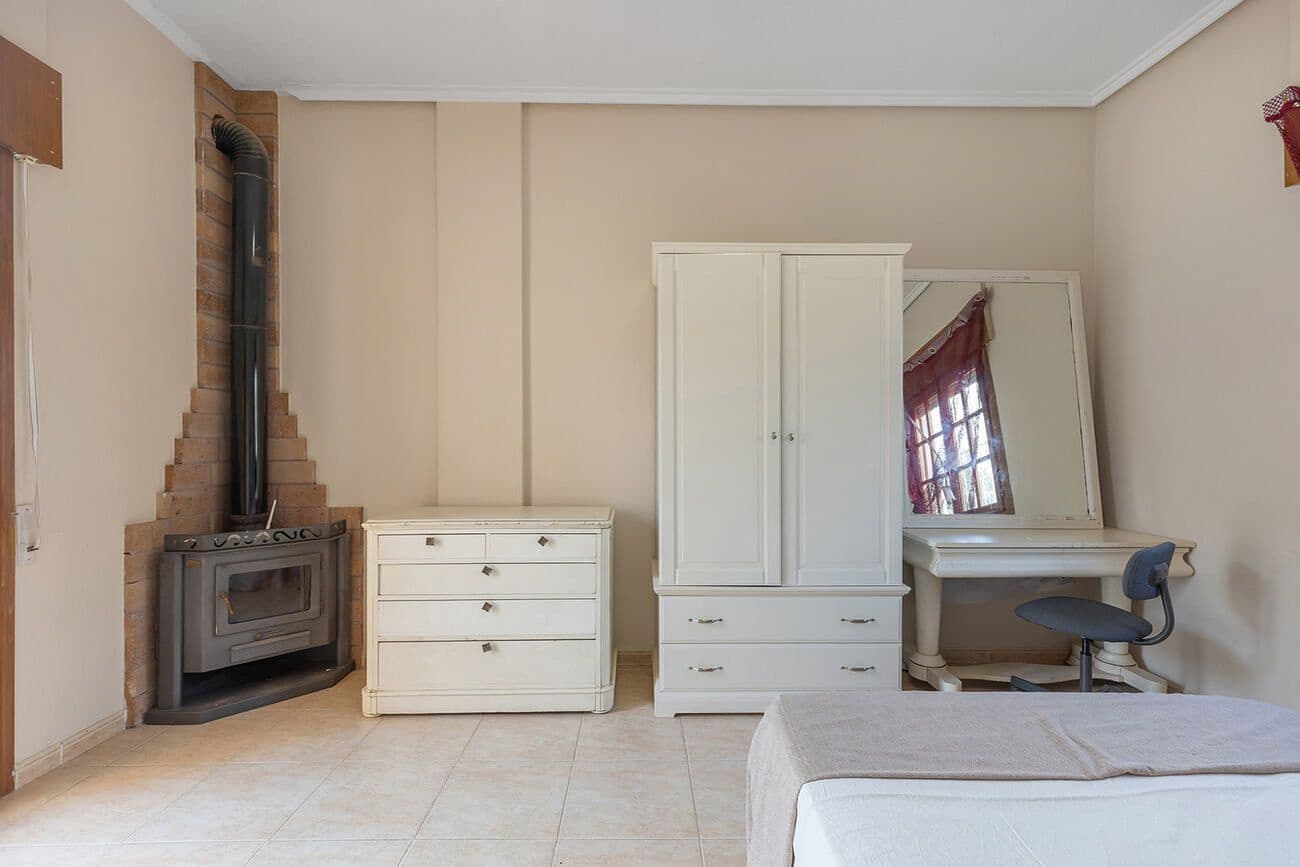 4 bedroom Villa for sale in Almoradi with pool - € 385,000 (Ref: 9804599)