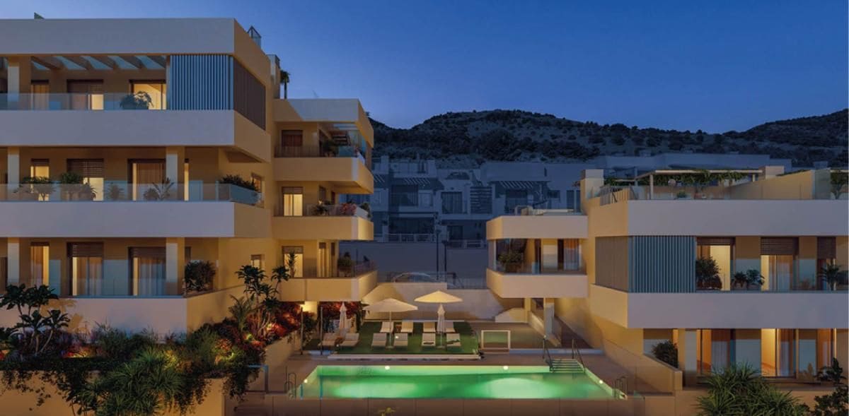 3 bedroom Apartment for sale in Benalmadena with pool garage - € 418,000 (Ref: 9804722)