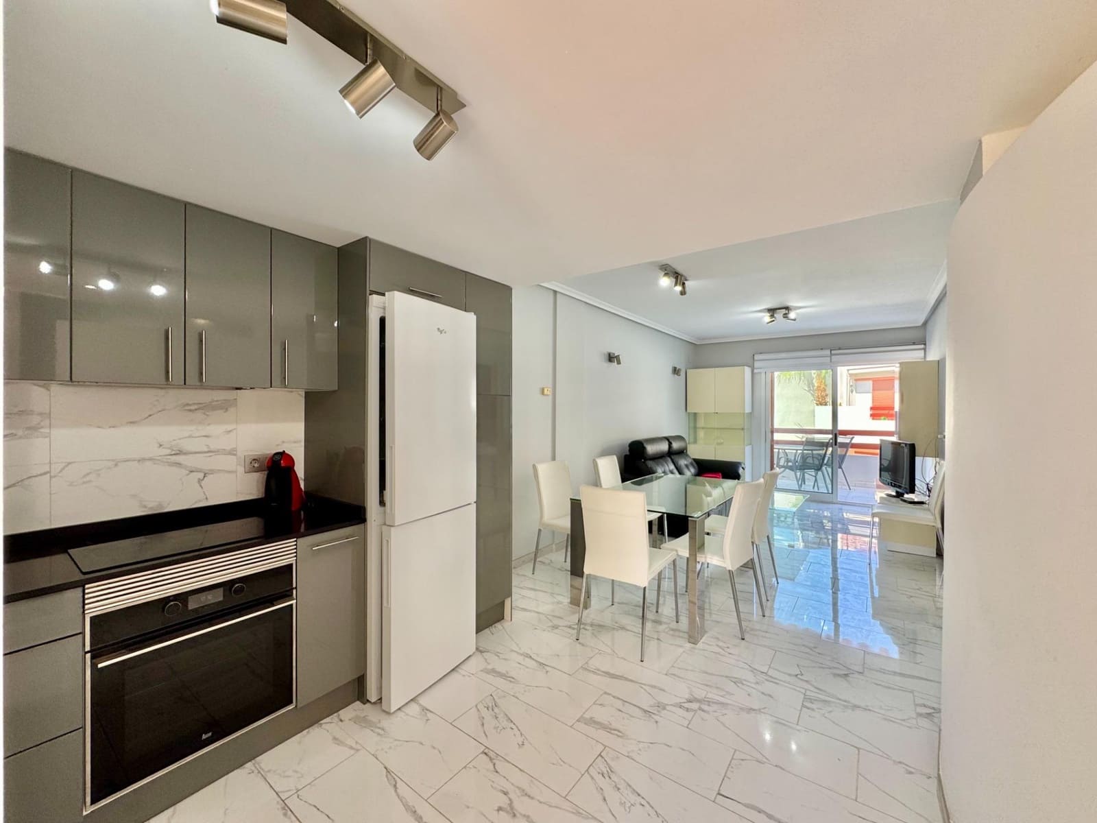 2 soveværelse Lejlighed til salg i Orihuela Costa med swimmingpool - € 229.950 (Ref: 9806670)