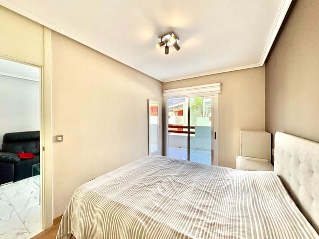 2 soveværelse Lejlighed til salg i Punta Prima, Orihuela med swimmingpool - € 229.950 (Ref: 9806670)