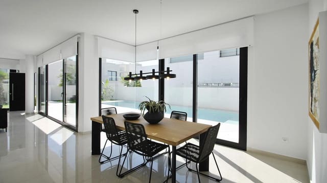 4 quarto Moradia para venda em Ciudad Quesada, Rojales com piscina - 640 000 € (Ref: 9806675)