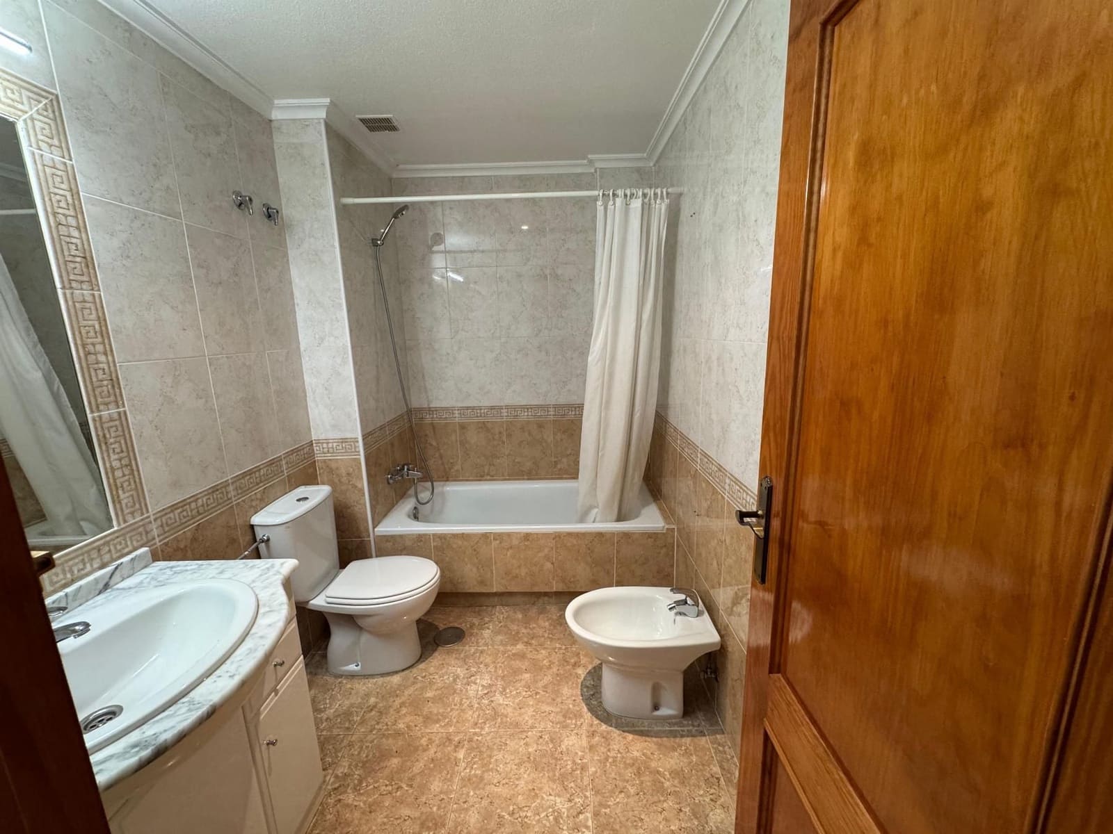 2 Zimmer Apartment zu verkaufen in Campoamor mit Garage - 185.000 € (Ref: 9808196)