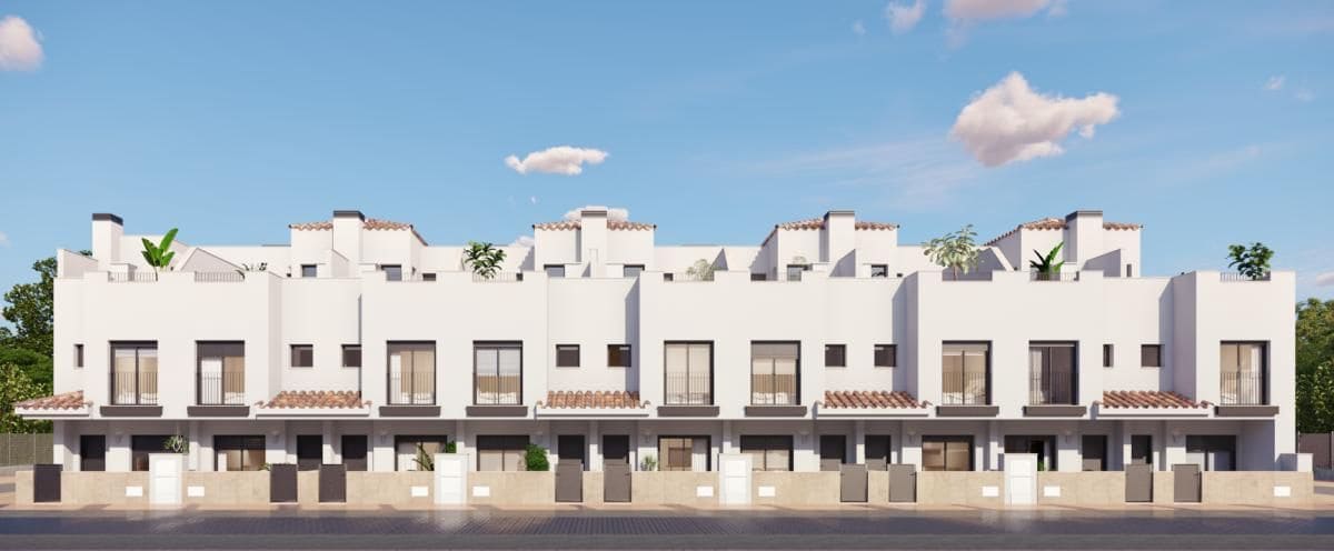 3 slaapkamer Rijtjeshuis te koop in Torre-Pacheco met zwembad - € 219.900 (Ref: 9808208)