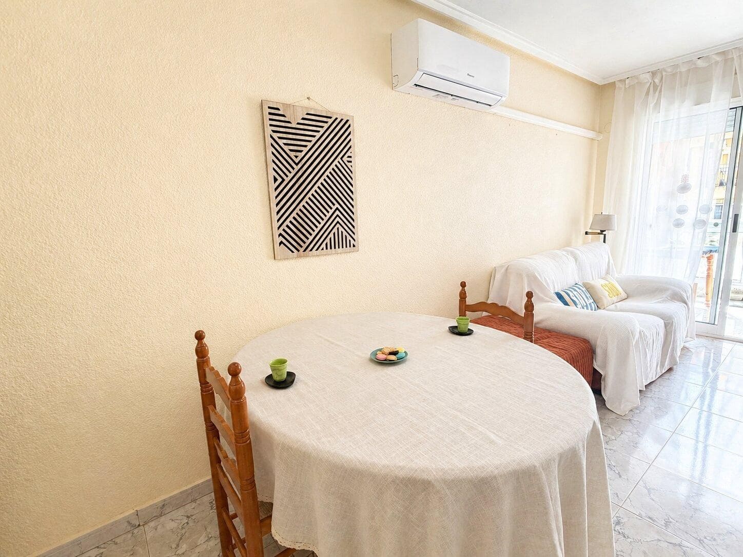 2 soveværelse Lejlighed til salg i Torrevieja - € 209.900 (Ref: 9808256)