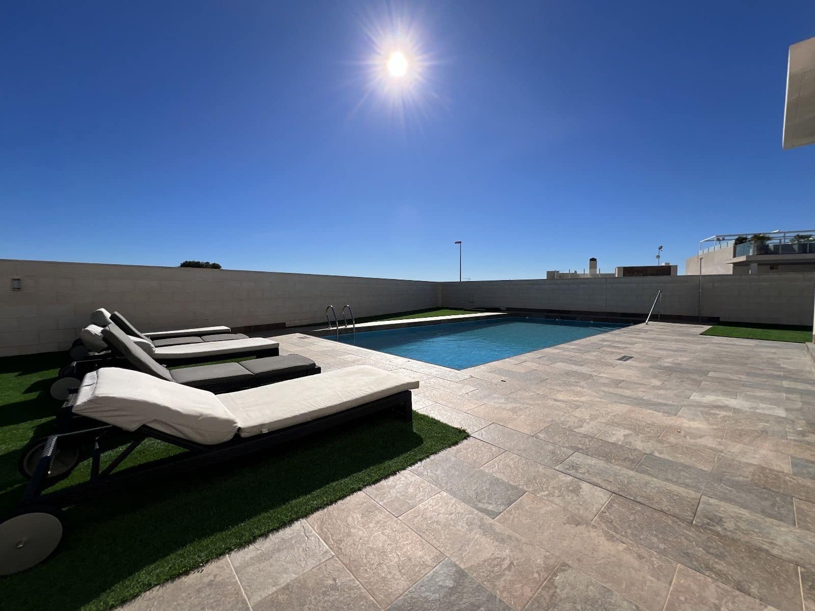 5 slaapkamer Villa te koop in Orihuela Costa met zwembad - € 675.000 (Ref: 9813378)