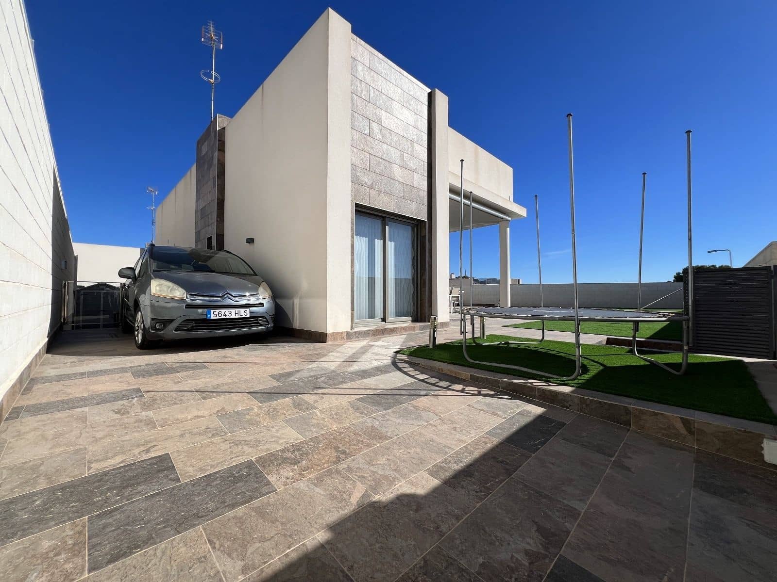 5 slaapkamer Villa te koop in Orihuela Costa met zwembad - € 675.000 (Ref: 9813378)