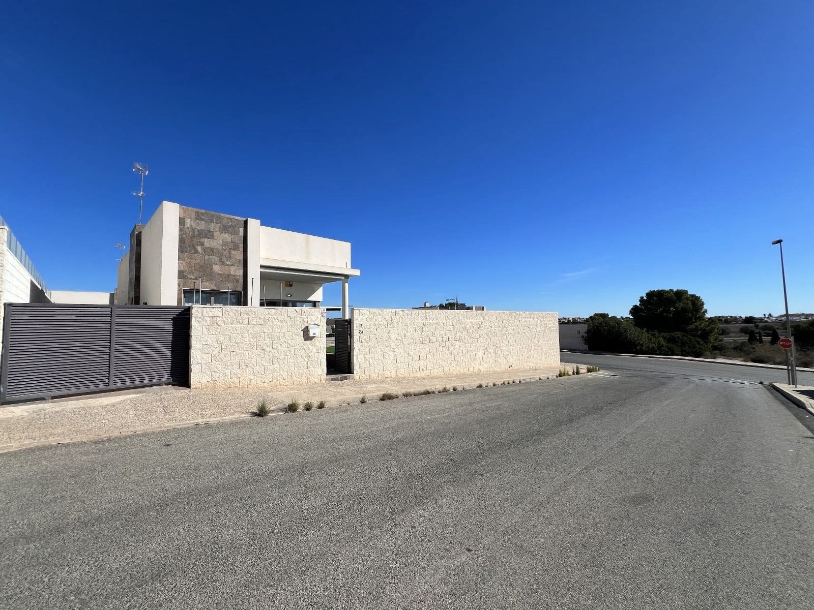 5 slaapkamer Villa te koop in Orihuela Costa met zwembad - € 675.000 (Ref: 9813378)