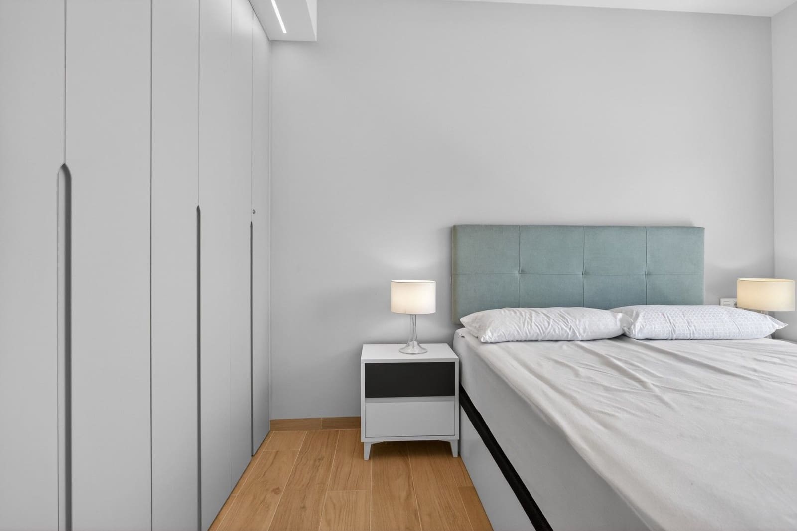 2 bedroom Apartment for sale in Guardamar del Segura - € 325,000 (Ref: 9813379)