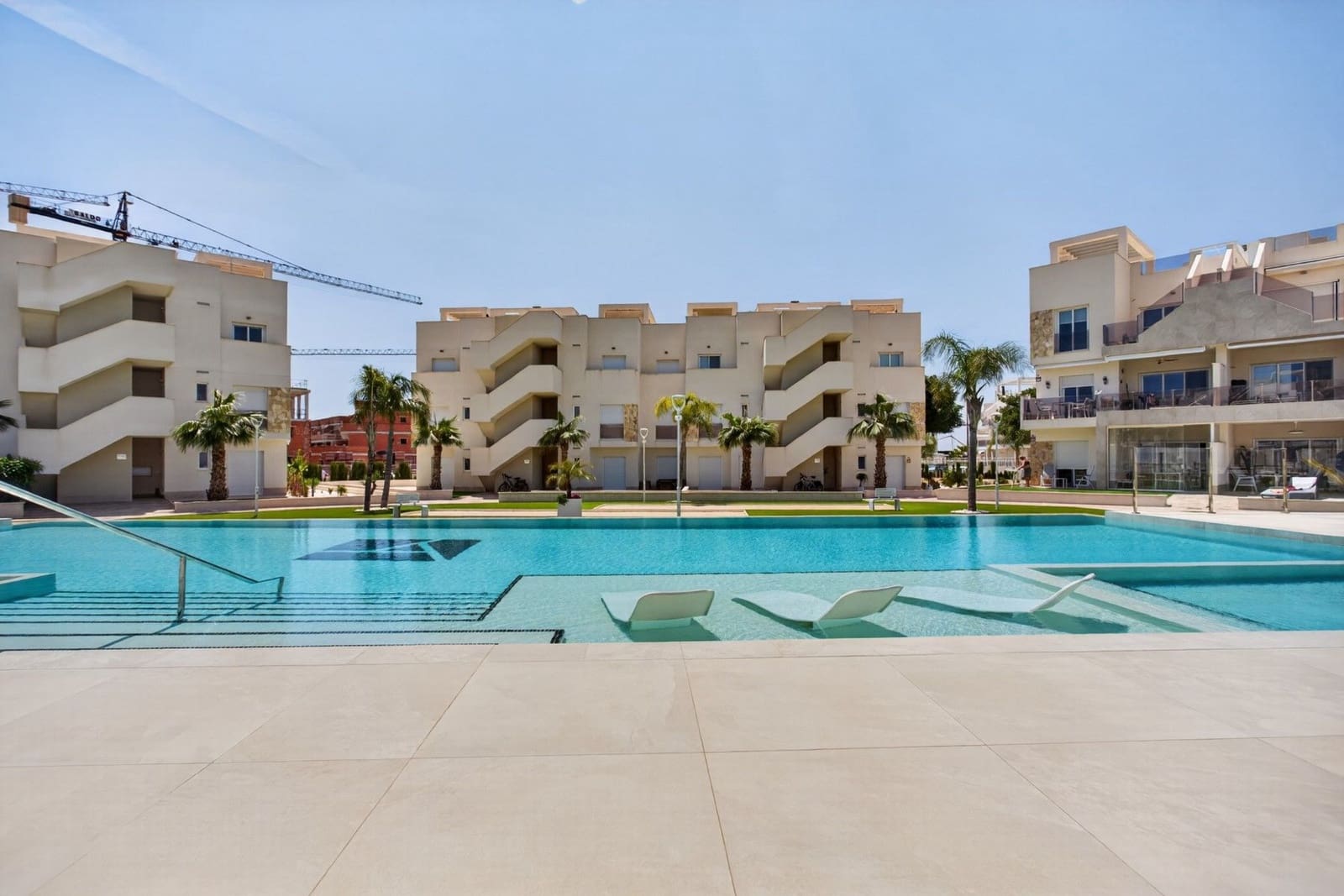 2 bedroom Apartment for sale in Guardamar del Segura - € 325,000 (Ref: 9813379)