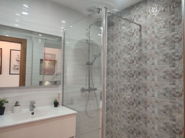 Apartamento de 2 habitaciones en Hacienda Riquelme Golf, Murcia ciudad en venta - 170.000 € (Ref: 9813381)