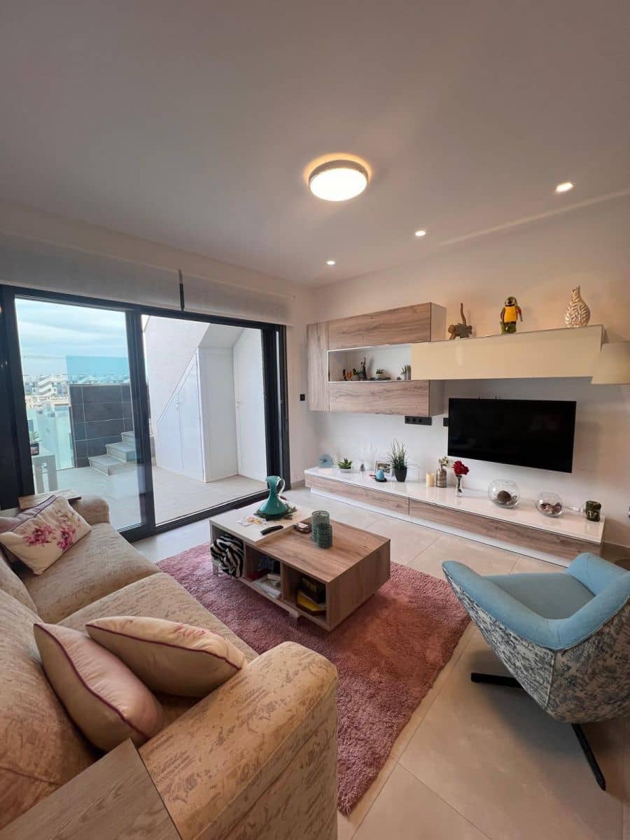 Ático de 2 habitaciones en El Raso en venta con piscina - 295.000 € (Ref: 9813406)